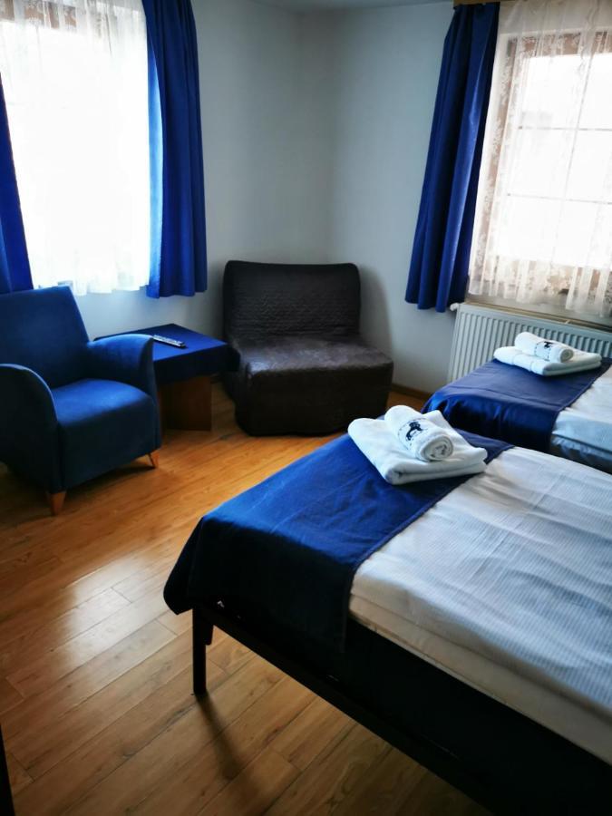 Apartamenty Pod Lwem Swidnica  Ngoại thất bức ảnh