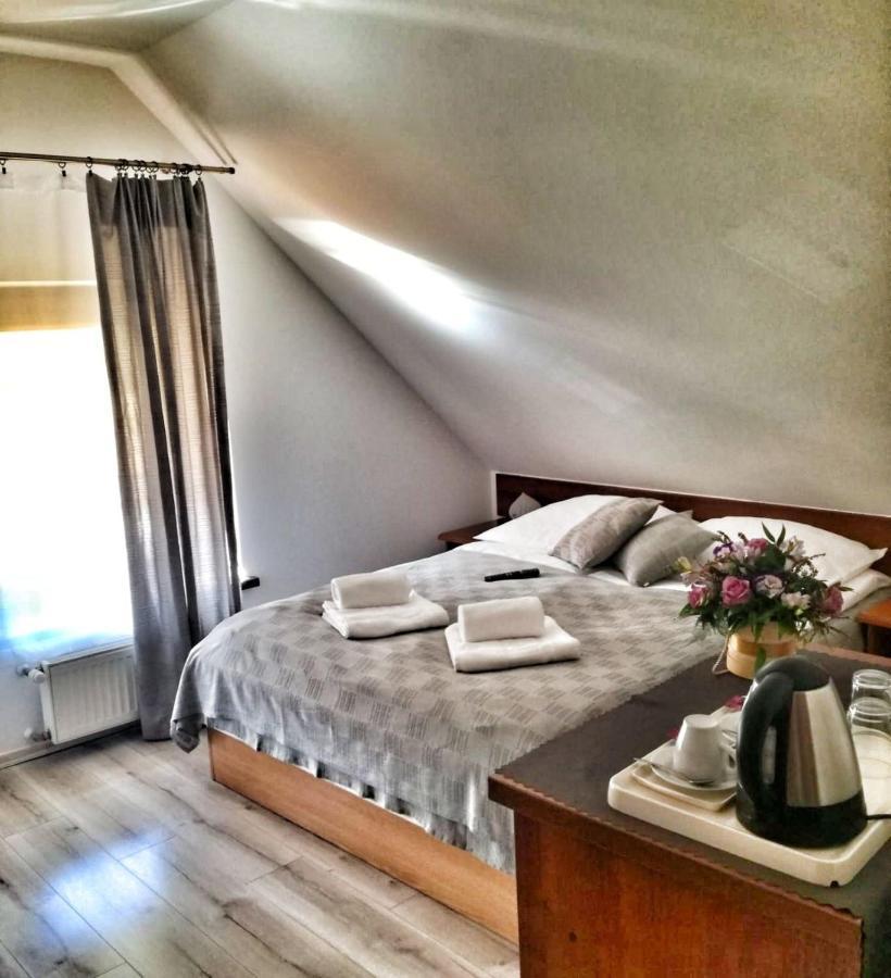 Apartamenty Pod Lwem Swidnica  Ngoại thất bức ảnh