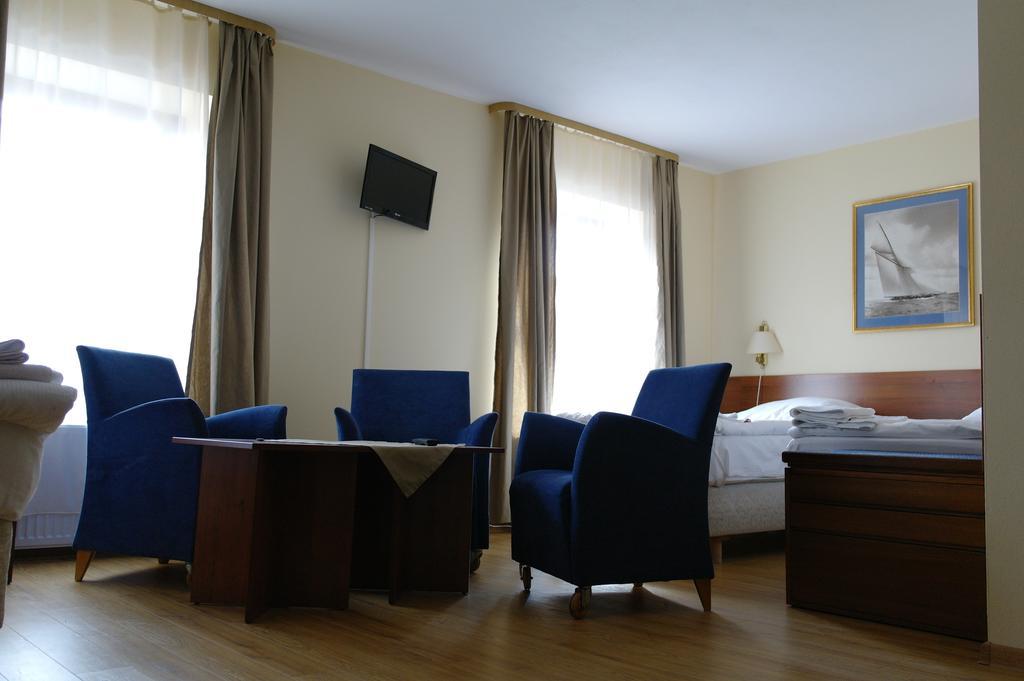 Apartamenty Pod Lwem Swidnica  Ngoại thất bức ảnh