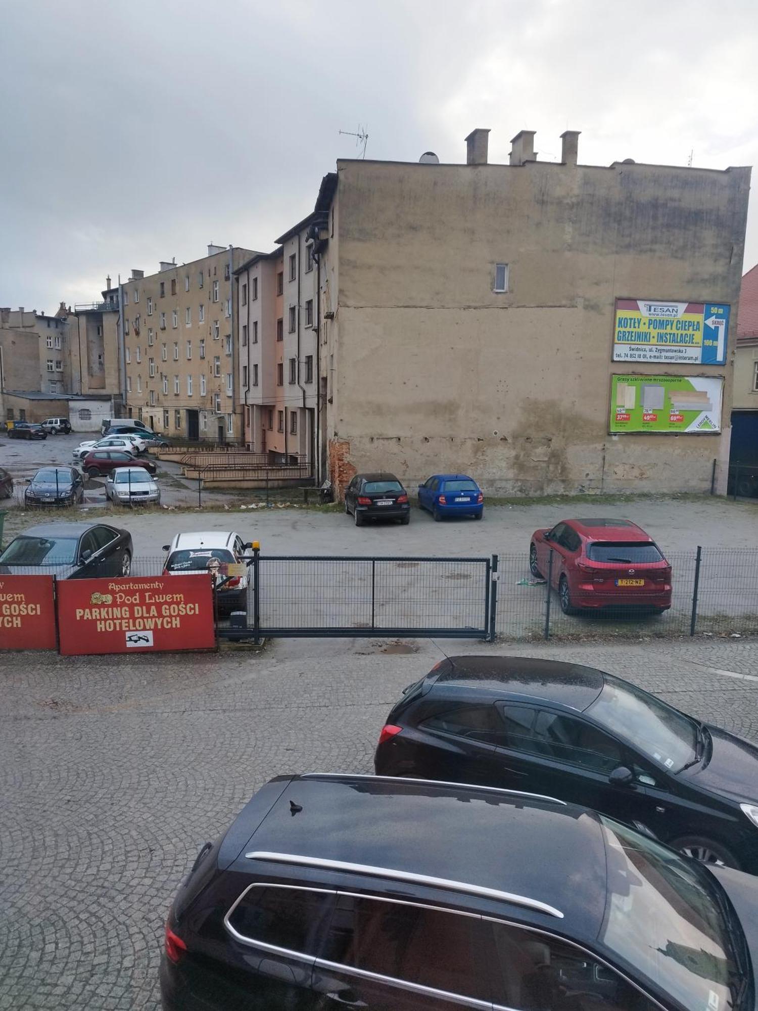 Apartamenty Pod Lwem Swidnica  Ngoại thất bức ảnh
