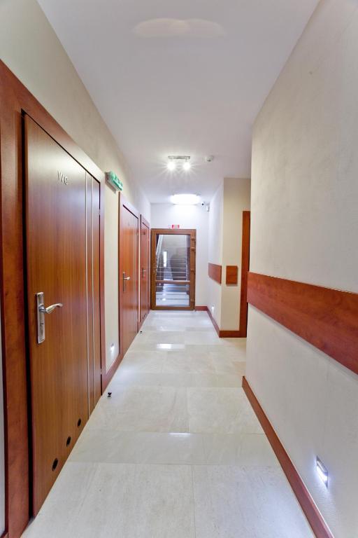 Apartamenty Pod Lwem Swidnica  Ngoại thất bức ảnh